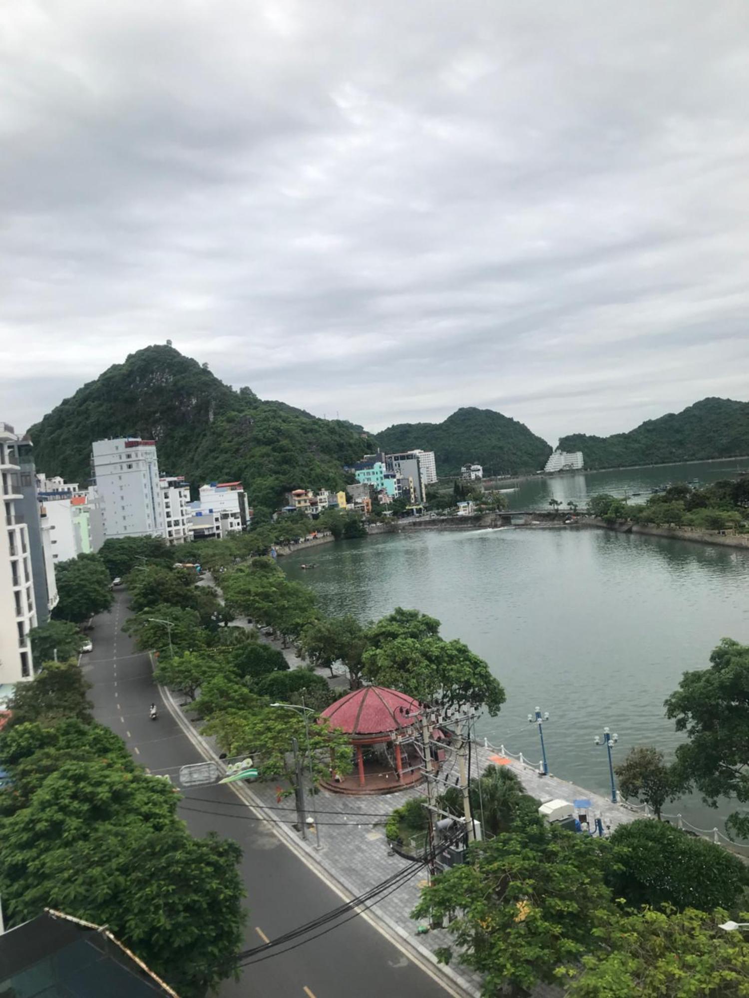 Tung Quang Hotel Dong Khe Sau Экстерьер фото