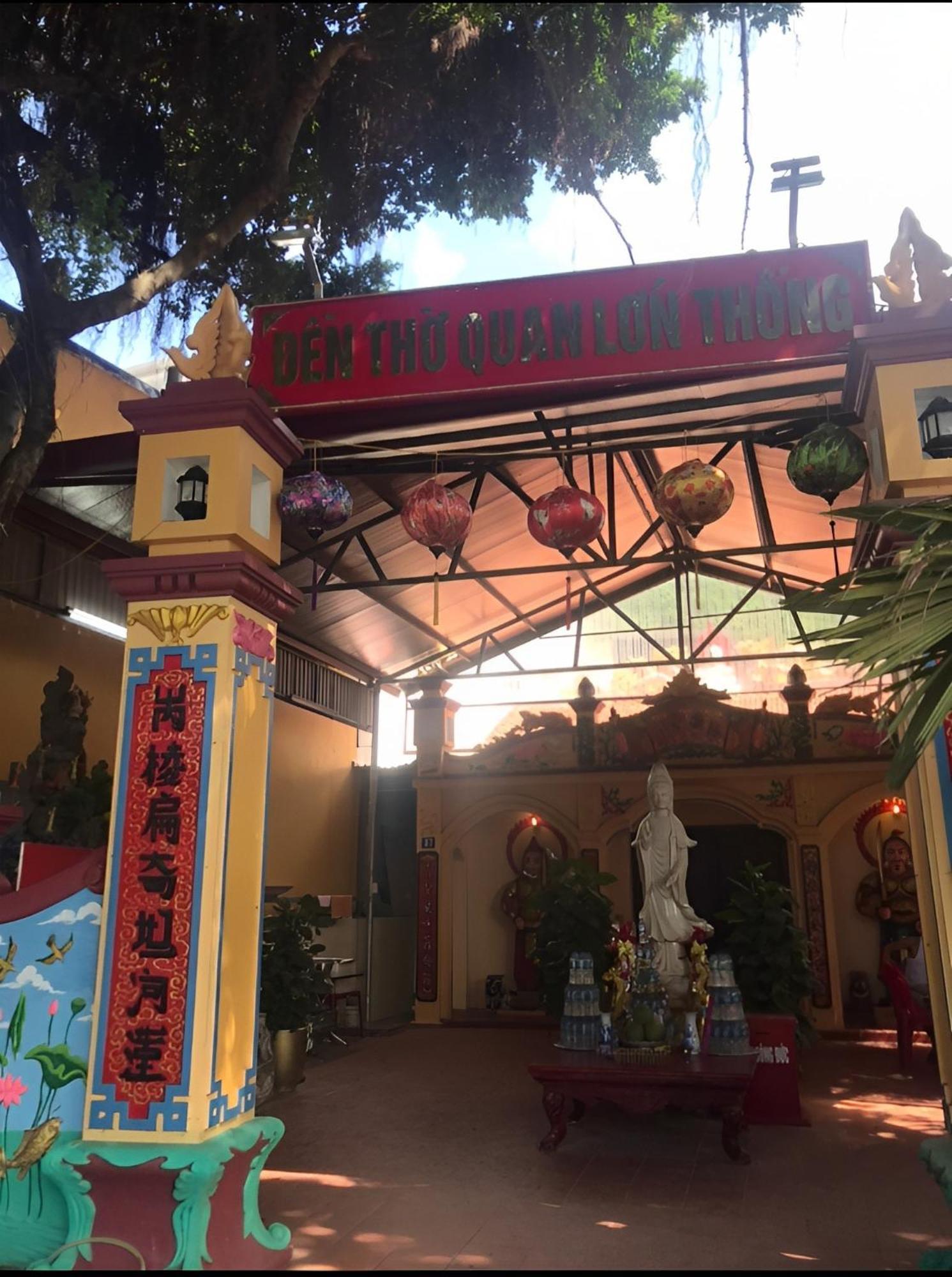 Tung Quang Hotel Dong Khe Sau Экстерьер фото
