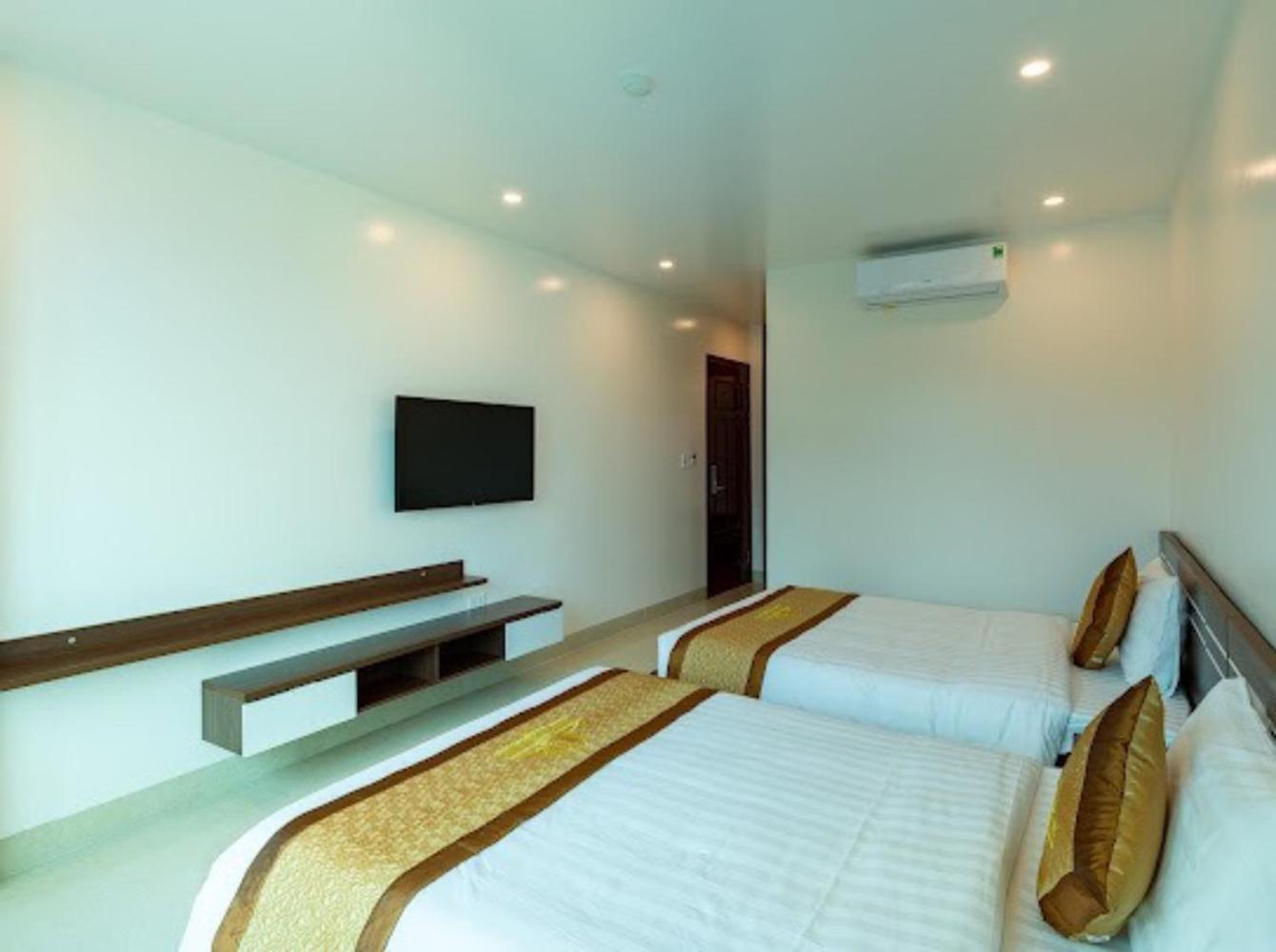 Tung Quang Hotel Dong Khe Sau Экстерьер фото
