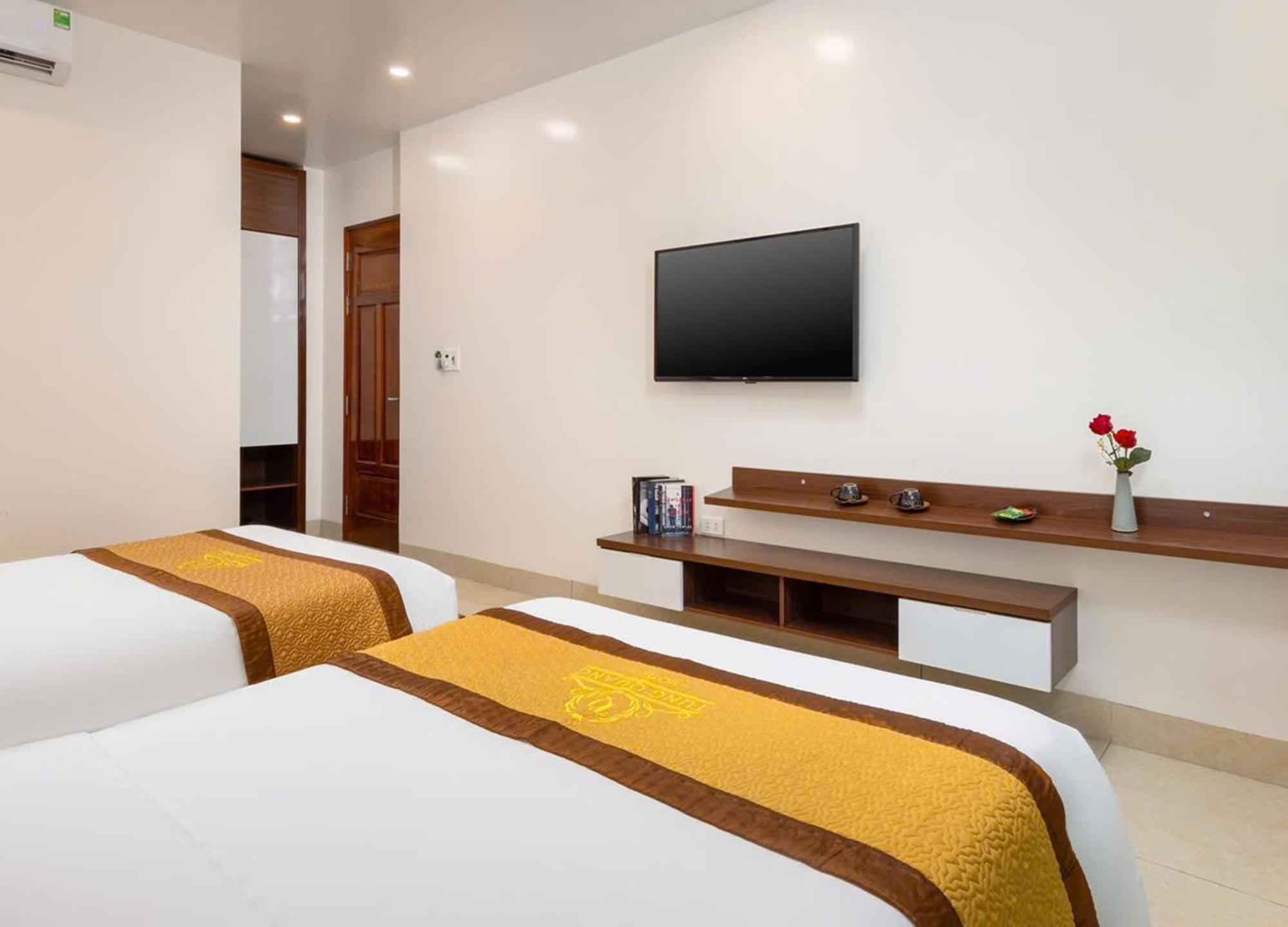 Tung Quang Hotel Dong Khe Sau Экстерьер фото