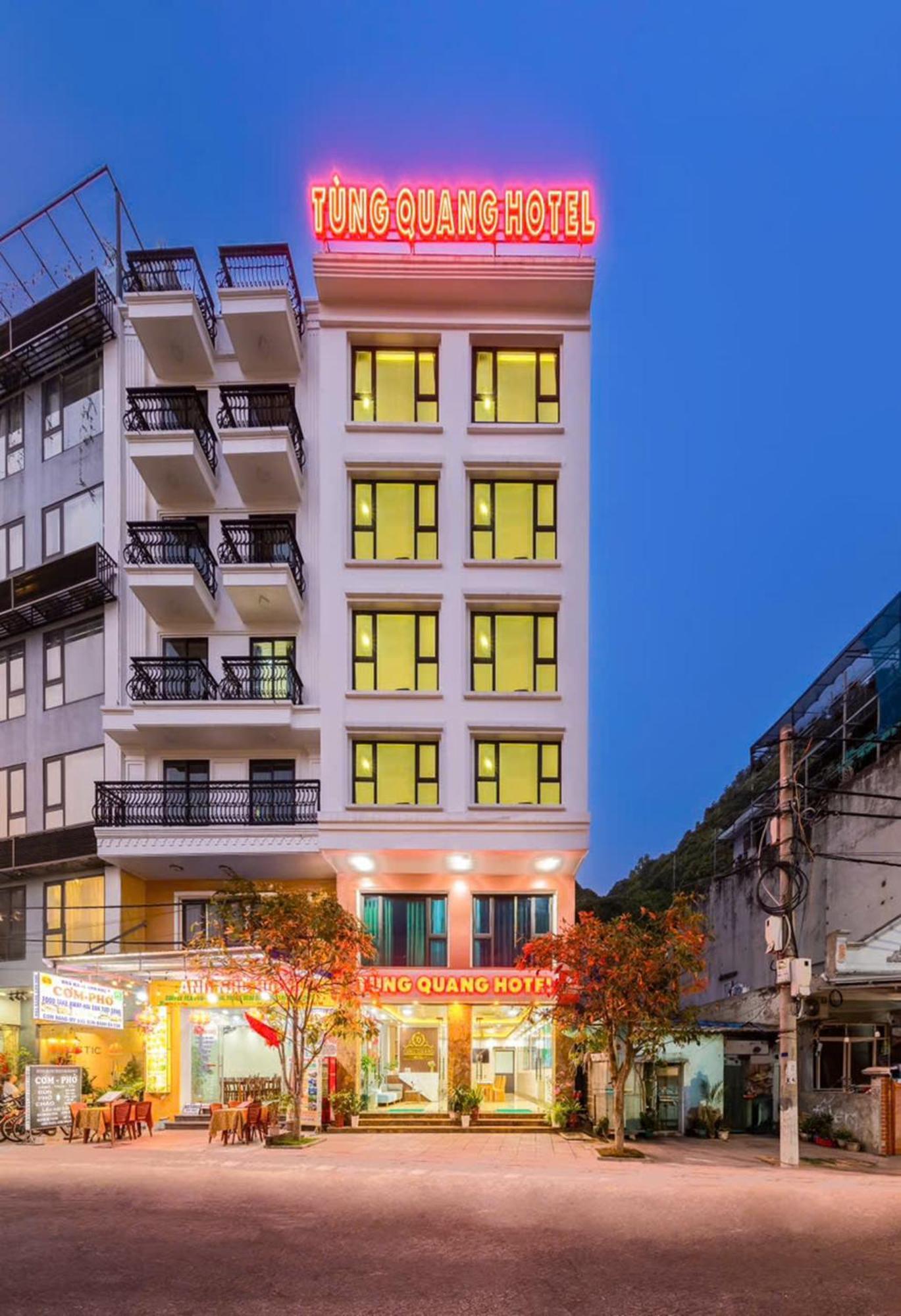 Tung Quang Hotel Dong Khe Sau Экстерьер фото